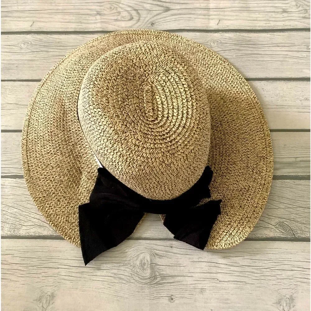 Sigi hat with bow-one size